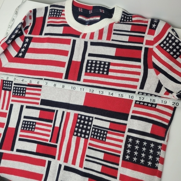 Tommy Hilfiger American Flag Sweater - Picture 7 of 7